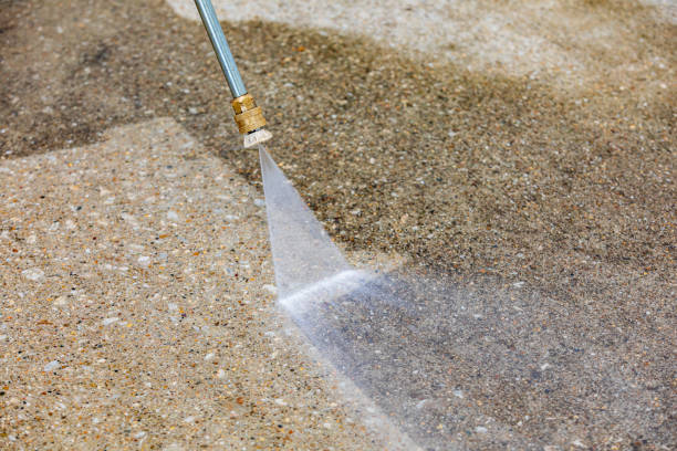 Best Parking Lot and Garage Cleaning  in Lakewood, CA